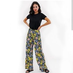 Miss Selfridge Floral Pants